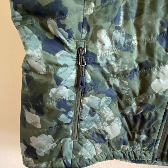 Orvis Green Camouflage Vest size Small - Picture 6 of 11